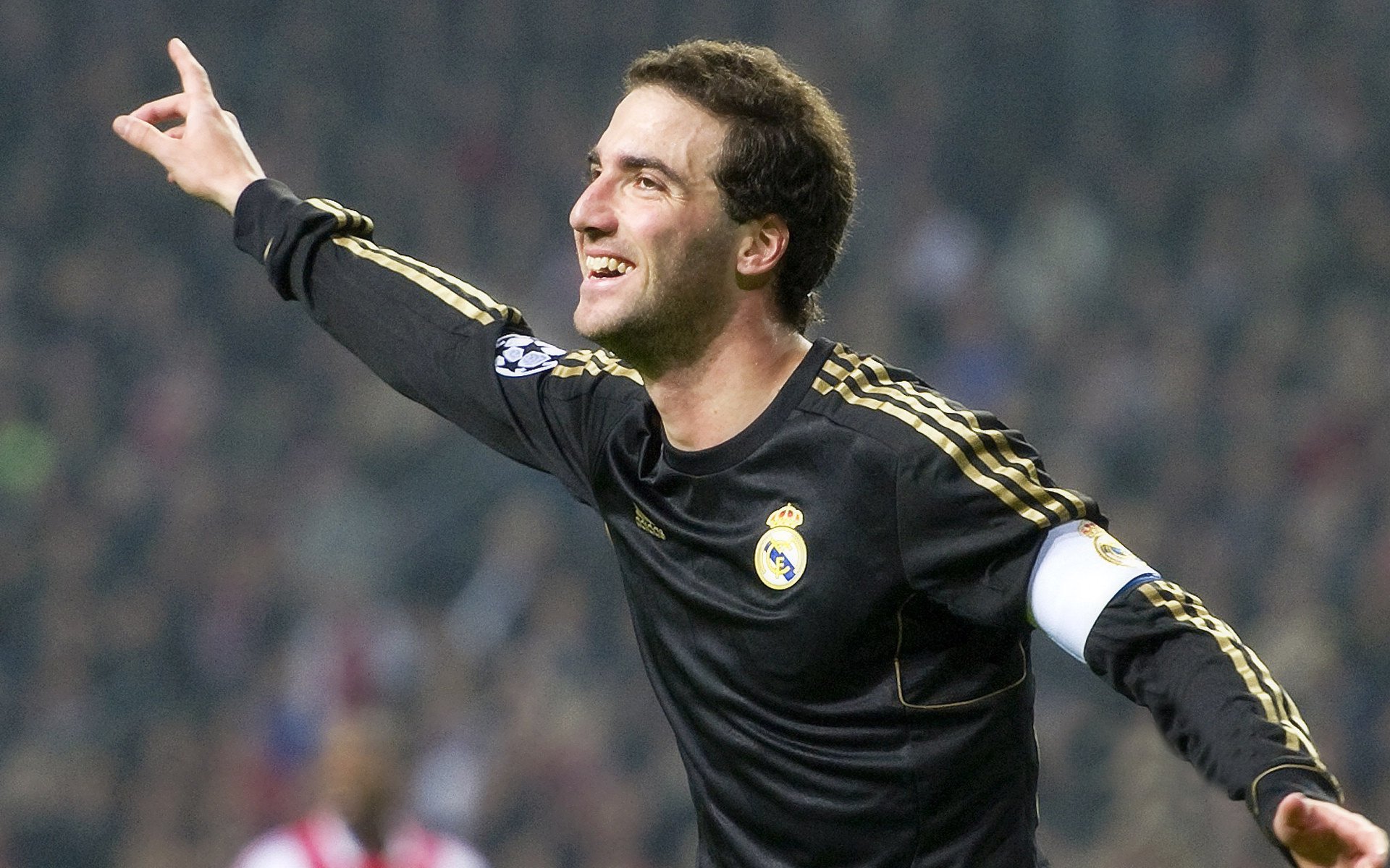 皇马再胜比利亚雷亚尔,贝林厄姆一传一射,西甲皇马贝尔